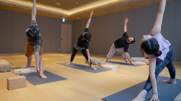 Горячая йога: что это, польза и вред, противопоказания, позы Горячая йога: что это, польза и вред, противопоказания, позы